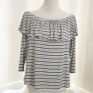 American Eagle Outfitters Off the shoulder Top L